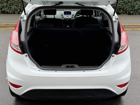 Ford Fiesta 1.0T EcoBoost Titanium Hatchback 3dr Petrol Manual Euro 5 (s/s) (100 ps) - U2219
