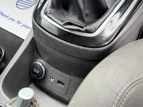 Ford Fiesta 1.0T EcoBoost Titanium Hatchback 3dr Petrol Manual Euro 5 (s/s) (100 ps) - U2219