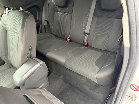 Ford Fiesta 1.0T EcoBoost Titanium Hatchback 3dr Petrol Manual Euro 5 (s/s) (100 ps) - U2219