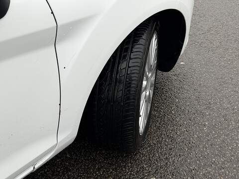 Ford Fiesta 1.0T EcoBoost Titanium Hatchback 3dr Petrol Manual Euro 5 (s/s) (100 ps) - U2219