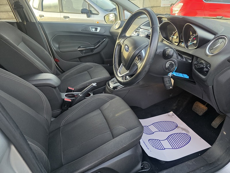 Ford Fiesta 1.0T EcoBoost Titanium Hatchback 5dr Petrol Powershift Euro 6 (100 ps) - U2225
