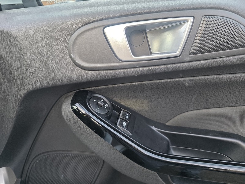 Ford Fiesta 1.0T EcoBoost Titanium Hatchback 5dr Petrol Powershift Euro 6 (100 ps) - U2225