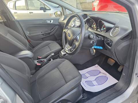 Ford Fiesta 1.0T EcoBoost Titanium Hatchback 5dr Petrol Powershift Euro 6 (100 ps) - U2225