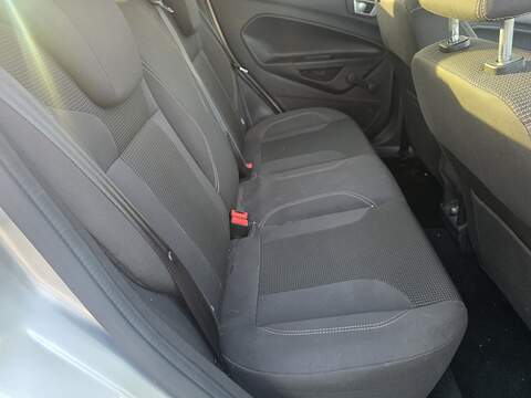 Ford Fiesta 1.0T EcoBoost Titanium Hatchback 5dr Petrol Powershift Euro 6 (100 ps) - U2225