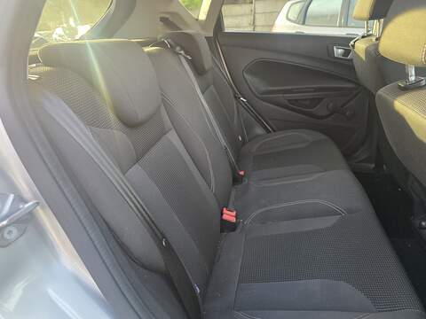 Ford Fiesta 1.0T EcoBoost Titanium Hatchback 5dr Petrol Powershift Euro 6 (100 ps) - U2225