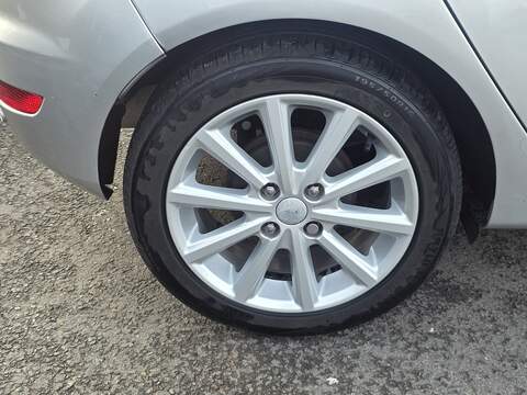 Ford Fiesta 1.0T EcoBoost Titanium Hatchback 5dr Petrol Powershift Euro 6 (100 ps) - U2225