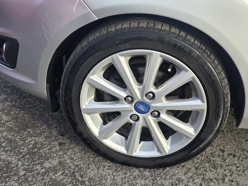 Ford Fiesta 1.0T EcoBoost Titanium Hatchback 5dr Petrol Powershift Euro 6 (100 ps) - U2225