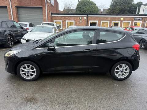 Ford Fiesta 1.0T EcoBoost Zetec Hatchback 3dr Petrol Manual Euro 6 (s/s) (100 ps) - U2231
