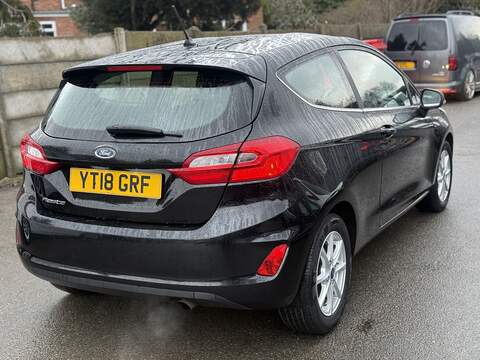 Ford Fiesta 1.0T EcoBoost Zetec Hatchback 3dr Petrol Manual Euro 6 (s/s) (100 ps) - U2231