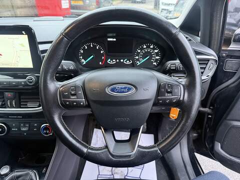 Ford Fiesta 1.0T EcoBoost Zetec Hatchback 3dr Petrol Manual Euro 6 (s/s) (100 ps) - U2231