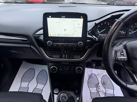 Ford Fiesta 1.0T EcoBoost Zetec Hatchback 3dr Petrol Manual Euro 6 (s/s) (100 ps) - U2231