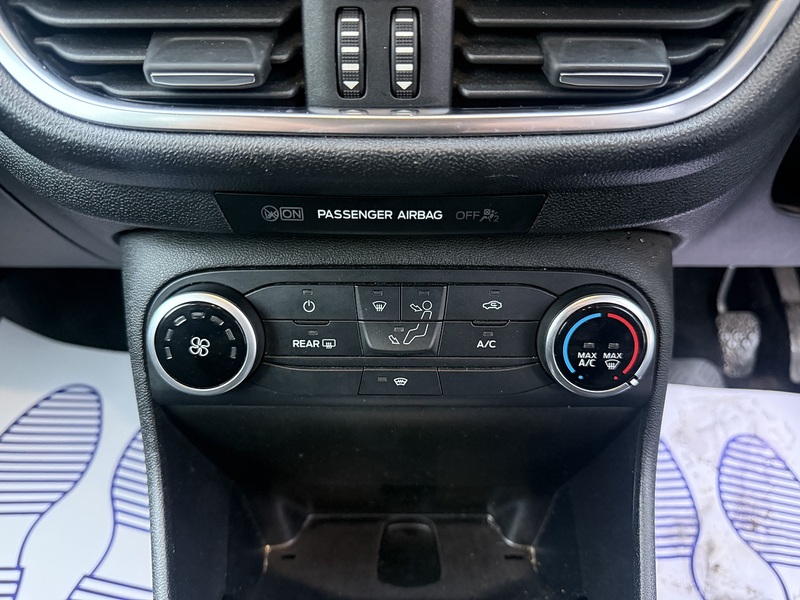 Ford Fiesta 1.0T EcoBoost Zetec Hatchback 3dr Petrol Manual Euro 6 (s/s) (100 ps) - U2231