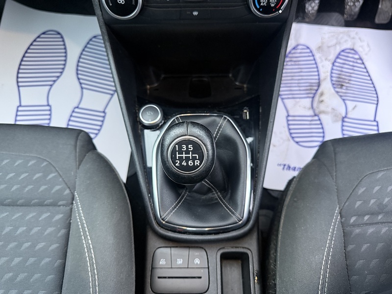 Ford Fiesta 1.0T EcoBoost Zetec Hatchback 3dr Petrol Manual Euro 6 (s/s) (100 ps) - U2231