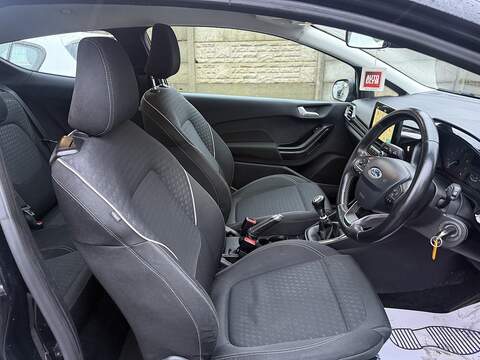 Ford Fiesta 1.0T EcoBoost Zetec Hatchback 3dr Petrol Manual Euro 6 (s/s) (100 ps) - U2231