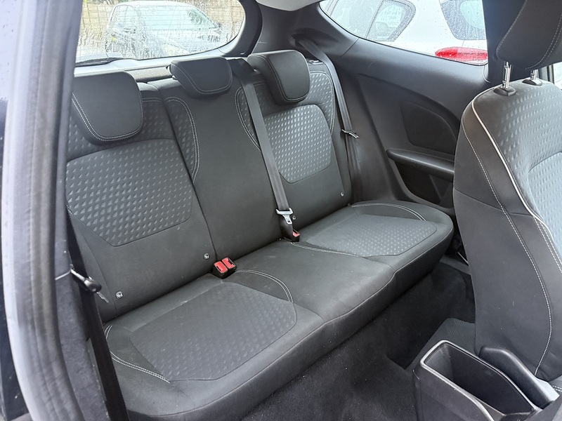 Ford Fiesta 1.0T EcoBoost Zetec Hatchback 3dr Petrol Manual Euro 6 (s/s) (100 ps) - U2231