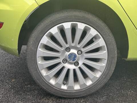 Ford Fiesta 1.4 Titanium Hatchback 5dr Petrol Manual (133 g/km, 94 bhp) - U2234