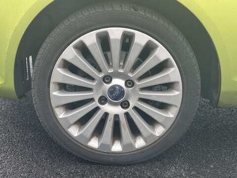 Ford Fiesta 1.4 Titanium Hatchback 5dr Petrol Manual (133 g/km, 94 bhp) - U2234