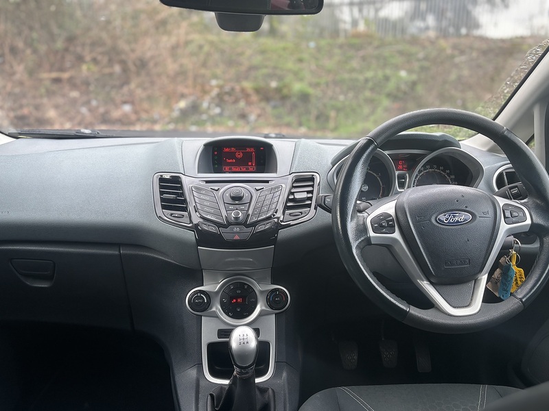 Ford Fiesta 1.4 Titanium Hatchback 5dr Petrol Manual (133 g/km, 94 bhp) - U2234