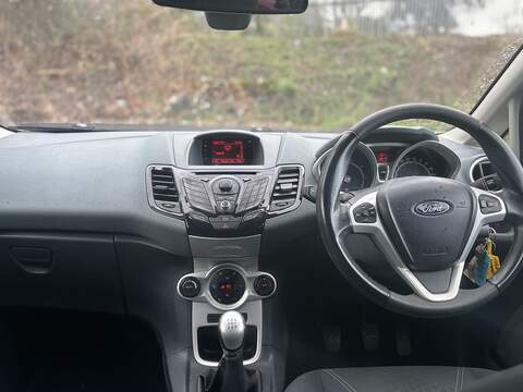 Ford Fiesta 1.4 Titanium Hatchback 5dr Petrol Manual (133 g/km, 94 bhp) - U2234