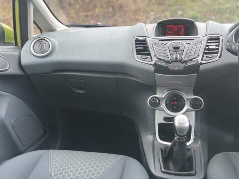 Ford Fiesta 1.4 Titanium Hatchback 5dr Petrol Manual (133 g/km, 94 bhp) - U2234