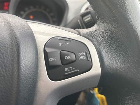 Ford Fiesta 1.4 Titanium Hatchback 5dr Petrol Manual (133 g/km, 94 bhp) - U2234