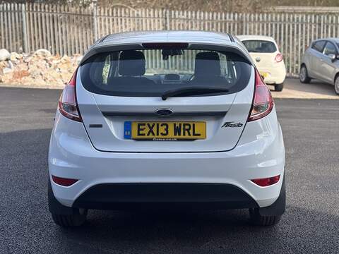 Ford Fiesta 1.0T EcoBoost Zetec Hatchback 3dr Petrol Manual Euro 5 (s/s) (100 ps) - U2236