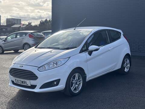 Ford Fiesta 1.0T EcoBoost Zetec Hatchback 3dr Petrol Manual Euro 5 (s/s) (100 ps) - U2236