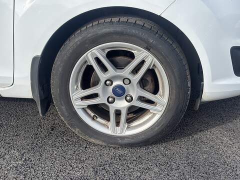 Ford Fiesta 1.0T EcoBoost Zetec Hatchback 3dr Petrol Manual Euro 5 (s/s) (100 ps) - U2236