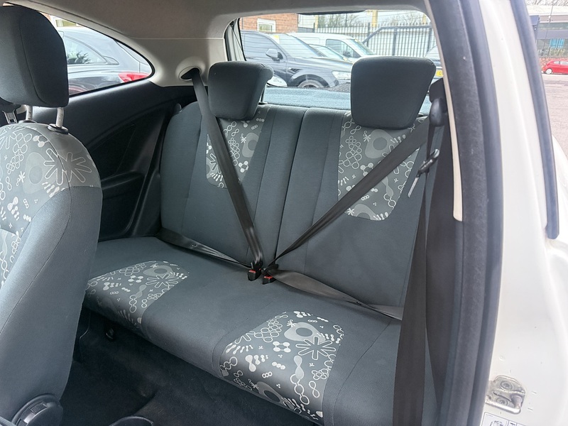 Ford Ka 1.2 Edge Hatchback 3dr Petrol Manual Euro 5 (s/s) (69 ps) - U2237