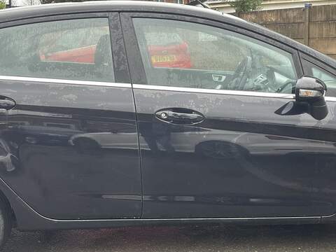 Ford Fiesta 1.4 Zetec Hatchback 5dr Petrol Manual (133 g/km, 94 bhp) - U2239