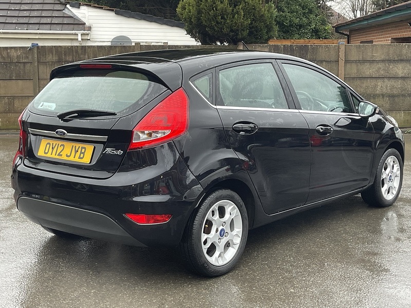 Ford Fiesta 1.4 Zetec Hatchback 5dr Petrol Manual (133 g/km, 94 bhp) - U2239