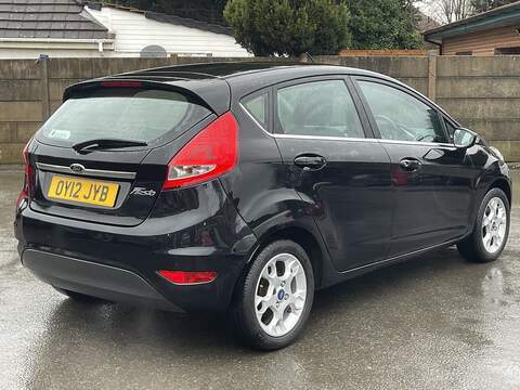 Ford Fiesta 1.4 Zetec Hatchback 5dr Petrol Manual (133 g/km, 94 bhp) - U2239