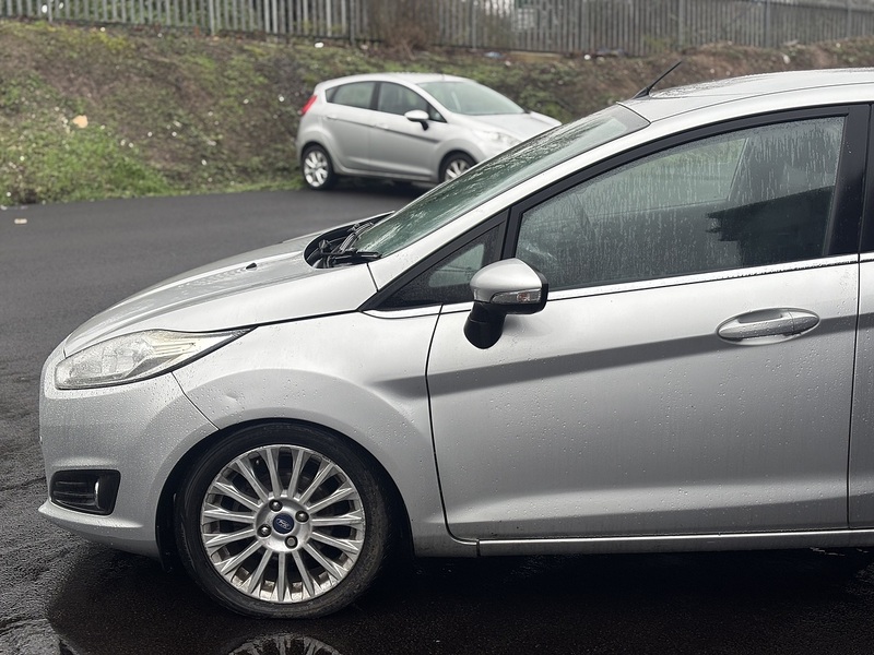 Ford Fiesta 1.0T EcoBoost Titanium Hatchback 5dr Petrol Manual Euro 5 (s/s) (125 ps) - U2242