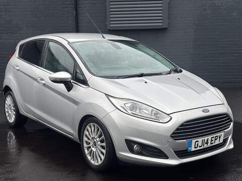 Ford Fiesta 1.0T EcoBoost Titanium Hatchback 5dr Petrol Manual Euro 5 (s/s) (125 ps) - U2242