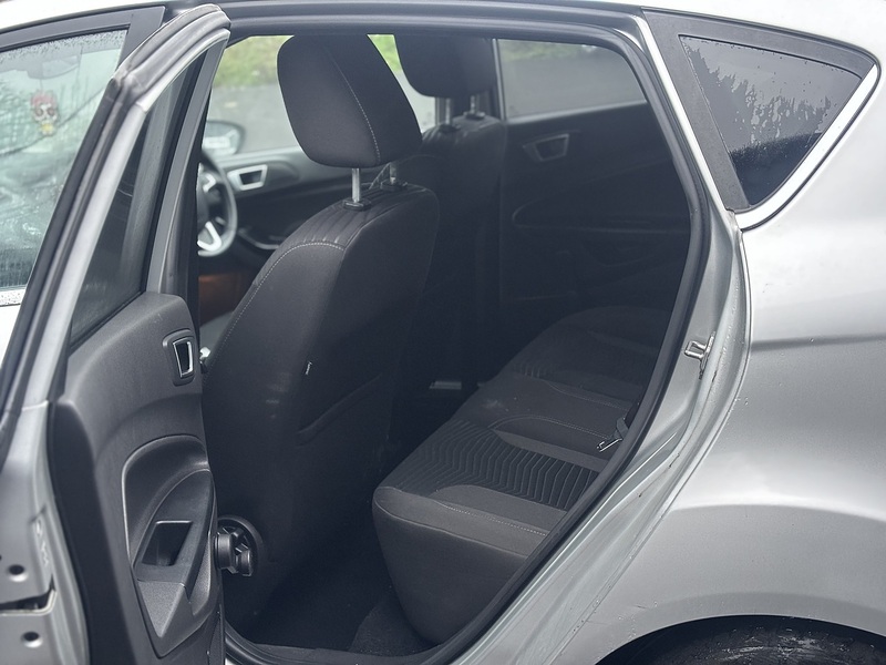 Ford Fiesta 1.0T EcoBoost Titanium Hatchback 5dr Petrol Manual Euro 5 (s/s) (125 ps) - U2242