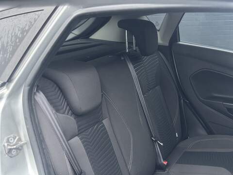 Ford Fiesta 1.0T EcoBoost Titanium Hatchback 5dr Petrol Manual Euro 5 (s/s) (125 ps) - U2242