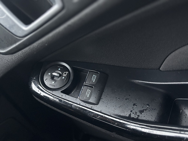 Ford Fiesta 1.0T EcoBoost Titanium Hatchback 5dr Petrol Manual Euro 5 (s/s) (125 ps) - U2242