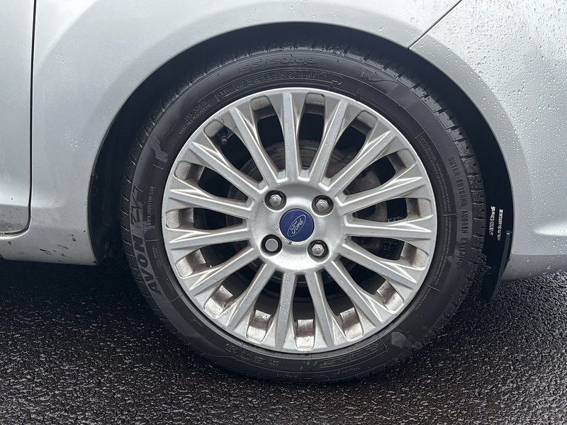 Ford Fiesta 1.0T EcoBoost Titanium Hatchback 5dr Petrol Manual Euro 5 (s/s) (125 ps) - U2242