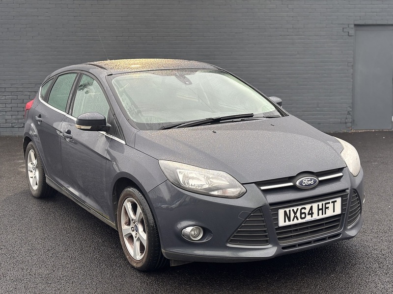 Ford Focus 1.6 Zetec Navigator Hatchback 5dr Petrol Manual Euro 5 (105 ps) - U2243
