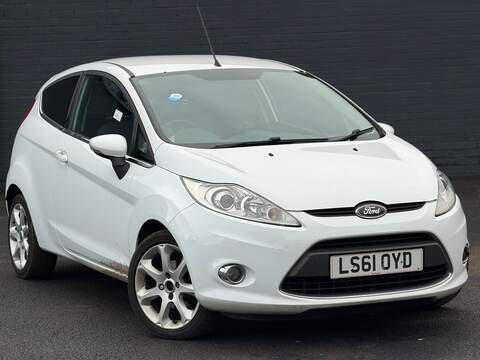 Ford Fiesta 1.0T EcoBoost Zetec Hatchback 3dr Petrol Manual Euro 5 (s/s) (100 ps)