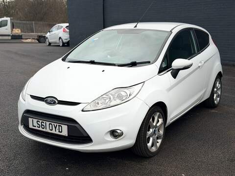 Ford Fiesta 1.25 Zetec Hatchback 3dr Petrol Manual (129 g/km, 81 bhp) - U2252