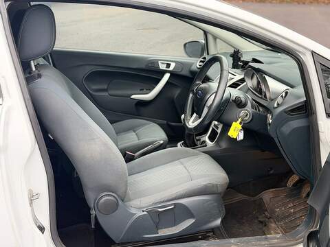 Ford Fiesta 1.25 Zetec Hatchback 3dr Petrol Manual (129 g/km, 81 bhp) - U2252