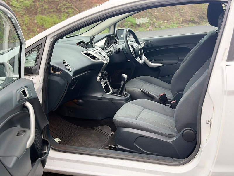 Ford Fiesta 1.25 Zetec Hatchback 3dr Petrol Manual (129 g/km, 81 bhp) - U2252