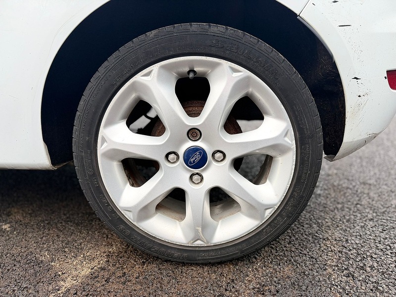 Ford Fiesta 1.25 Zetec Hatchback 3dr Petrol Manual (129 g/km, 81 bhp) - U2252