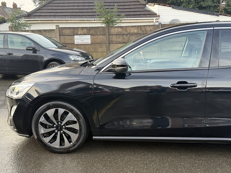 Ford Focus 1.0T EcoBoost Zetec Hatchback 5dr Petrol Auto Euro 6 (s/s) (125 ps) - U2257