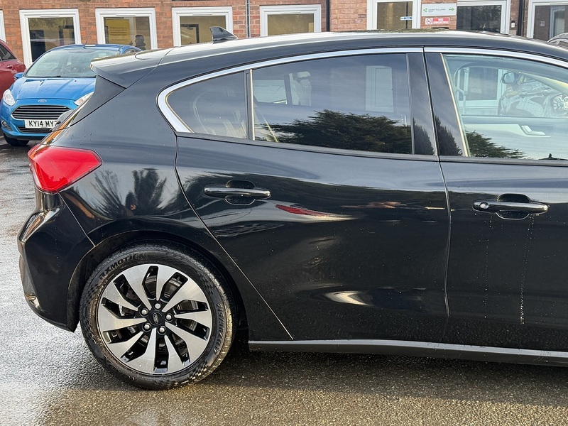 Ford Focus 1.0T EcoBoost Zetec Hatchback 5dr Petrol Auto Euro 6 (s/s) (125 ps) - U2257