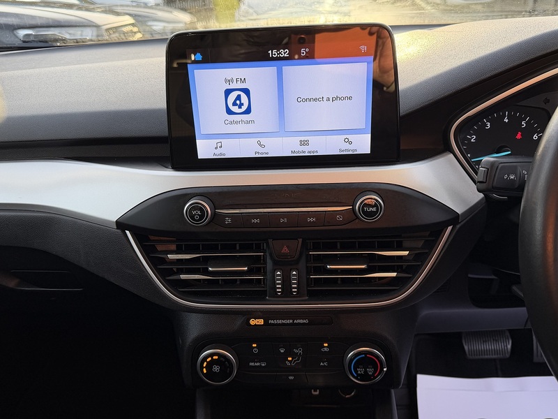 Ford Focus 1.0T EcoBoost Zetec Hatchback 5dr Petrol Auto Euro 6 (s/s) (125 ps) - U2257