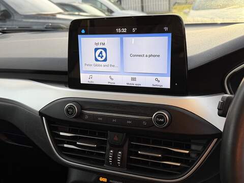 Ford Focus 1.0T EcoBoost Zetec Hatchback 5dr Petrol Auto Euro 6 (s/s) (125 ps) - U2257