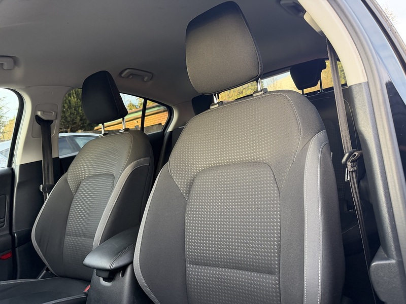 Ford Focus 1.0T EcoBoost Zetec Hatchback 5dr Petrol Auto Euro 6 (s/s) (125 ps) - U2257