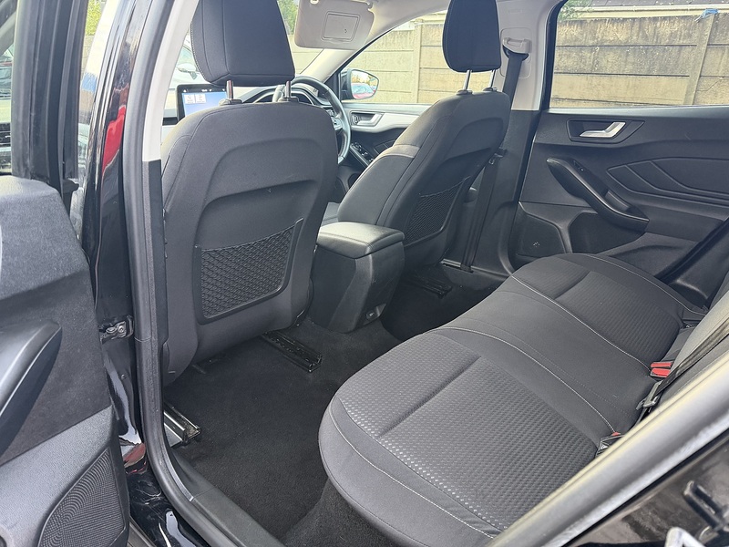 Ford Focus 1.0T EcoBoost Zetec Hatchback 5dr Petrol Auto Euro 6 (s/s) (125 ps) - U2257